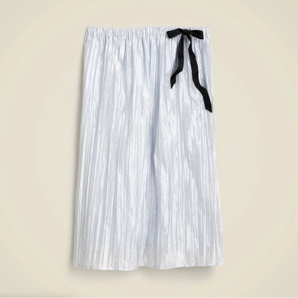 J Crew Collection Dresses & Skirts - NWT J.CREW COLLECTION Knee-Length Skirt in crinkled nylon Sz L
